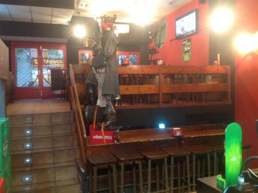 En traspaso Bar sin s/h 150m² en zona Moncloa - Arguelles