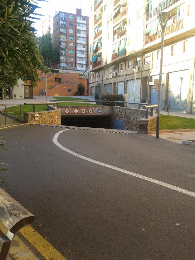 Parking en venta en badalona llefia baja