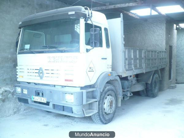 CAMION  NORMAL  BASCULANTE