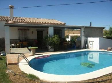 Chalet con 2 dormitorios se vende en Coin