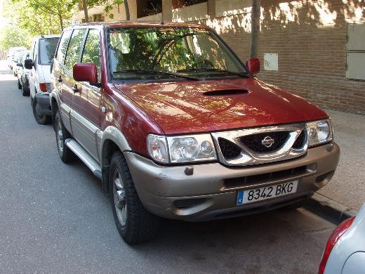 NISSAN Terrano II 2.7 TDi Luxury