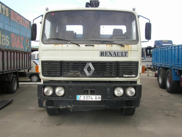 RENAULT CAJA Y PLUMA HIAB