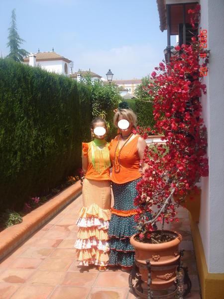 2 TRAJES FLAMENCA