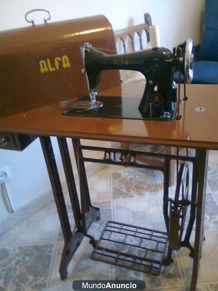Alfa antigua con mueble completo
