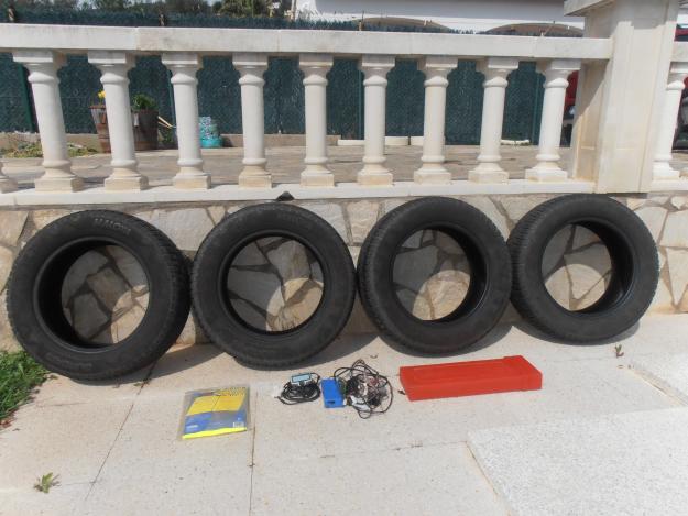 4 NEUMATICOS Maloya + Parrot ck 3100 + 2 triangulos + 1 chaleco