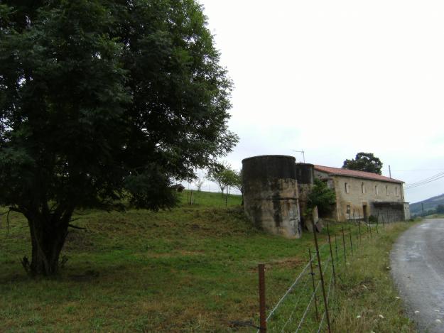 CASA DE PIEDRA DE SILLERIA 400 METROS