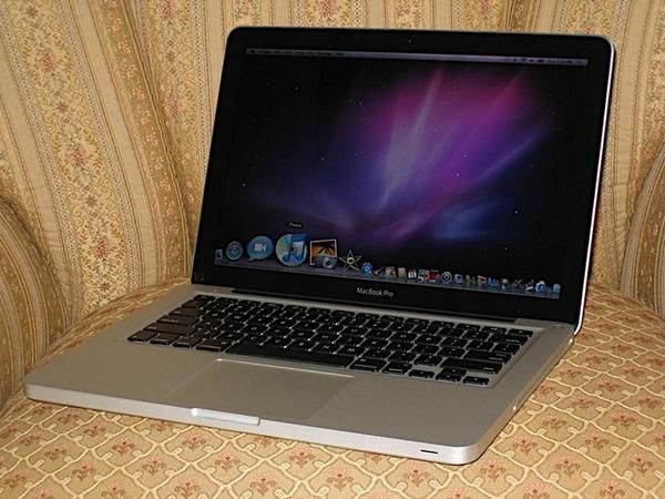 Apple MacBook Pro 13 2,3 GHz,4GB de disco duro:640 GB