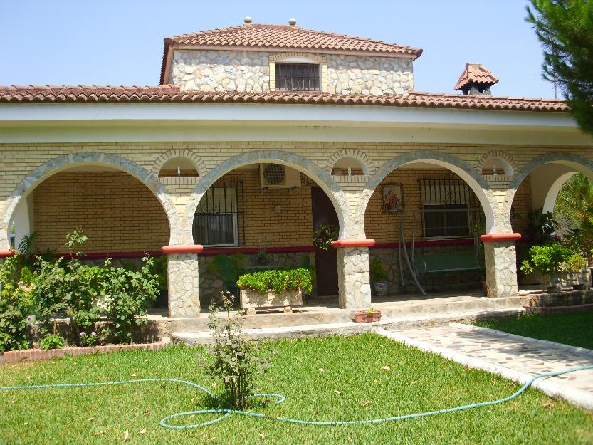 Parcela de 2.500 mts cuadrados. Construida casa de 140 mts cuadrados