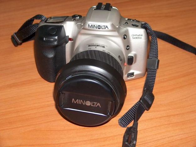 CAMARA DE FOTOS REFLEX MINOLTA DYNAX 500 si