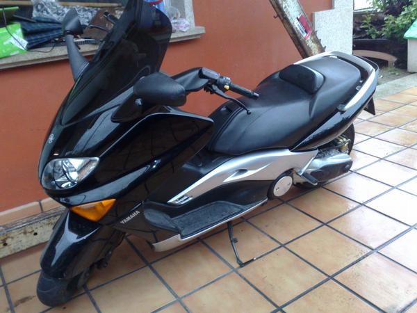 Yamaha T MAX