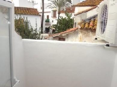 Apartamento con 3 dormitorios se vende en Marbella, Costa del Sol