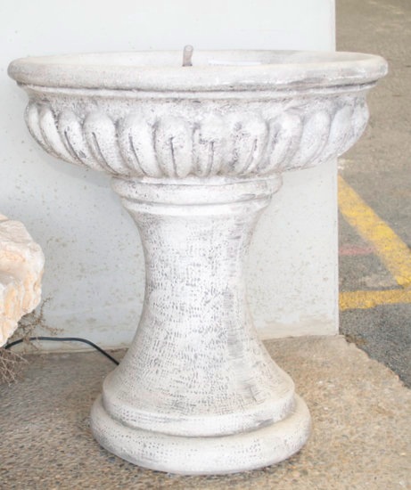 Fuente hormigón elegante