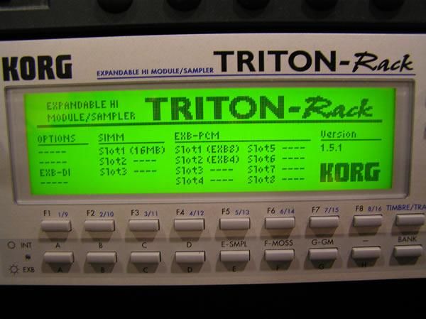 Módulo sintetizador Korg Triton Rack ampliado.