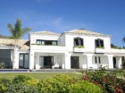 Chalet con 5 dormitorios se vende en Marbella, Costa del Sol - mejor precio | unprecio.es
