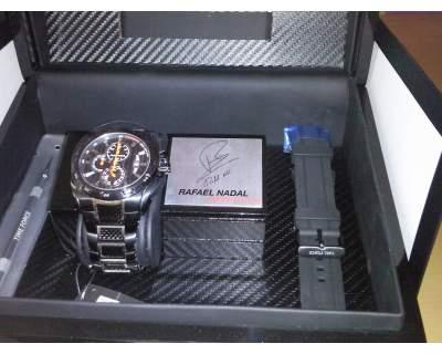 SE VENDE RELOJ  