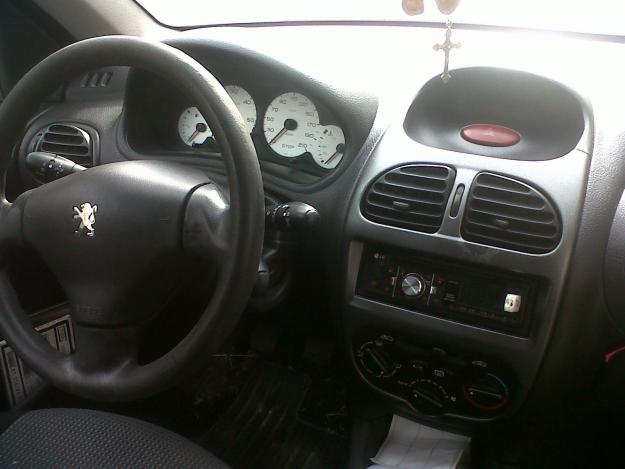 vendo  peugeot 206  1.4HDI modelo LOOK de 2004 3puertas