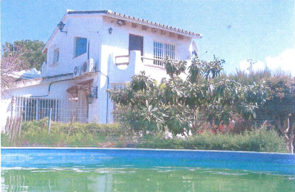 magnifico chalet de 150 m2 dosplantas amueblado  con 1200 m2 de terreno depuradora de agua