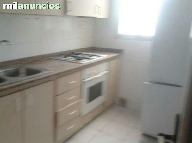 Ocasion!!! se alquila piso en alzira por 380€ mes. zona  parque peri crespi