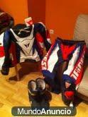 Se vende ropa de Moto Dainese semi nueva + botas alpinestars