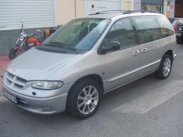 SE VENDE CHRYSLER VOYAGER 2.5 TD,ACEPTO CAMBIO