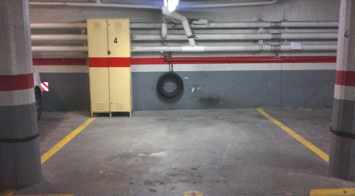 Venta plaza de garage amplia en Moratalaz