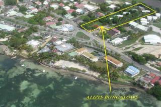 Bungalow : 2/4 personas - junto al mar - sainte anne (guadalupe)  grande terre  guadalupe