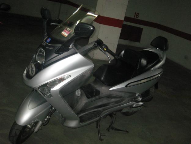 Vendo SYM GTS 125.