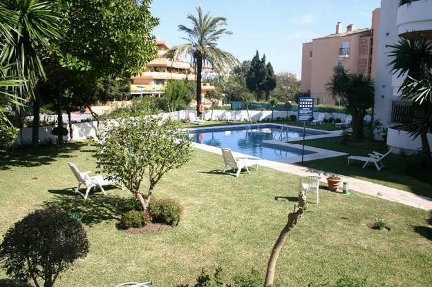 Apartamento a la venta en Nueva Andalucía Costa del Sol