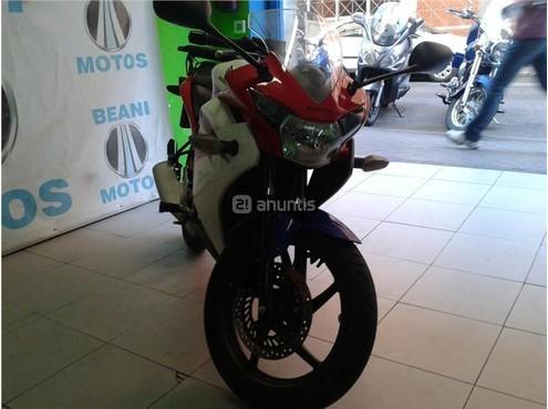 HONDA CBR 125R