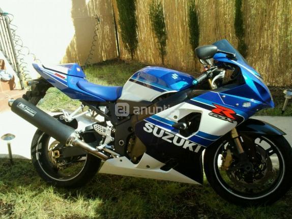 SUZUKI GSXR 750 20 ANIVERSARIO