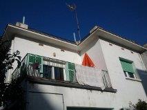 Alquilo habitación de piso compartido centro de palamós