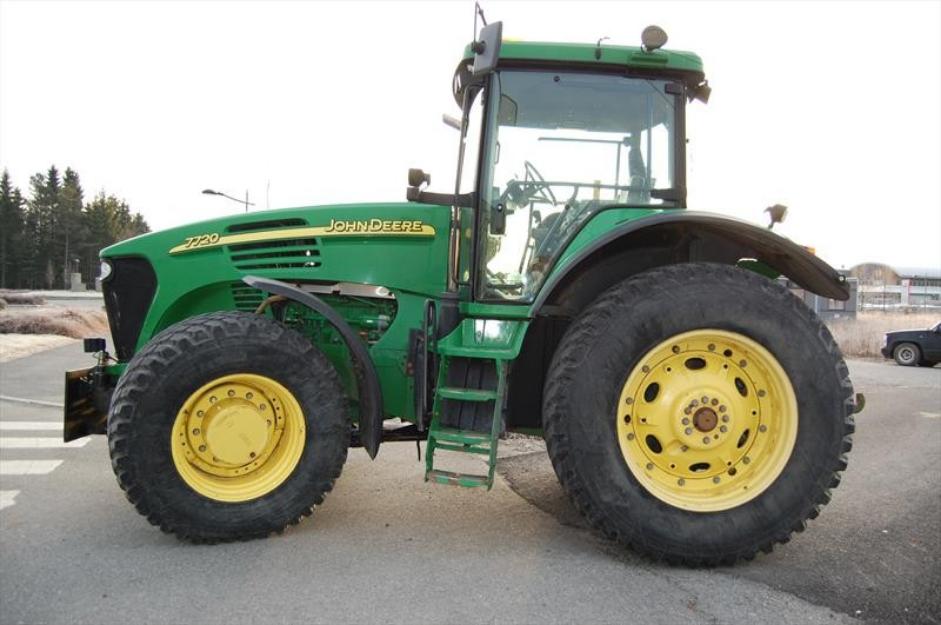 John Deere 7720