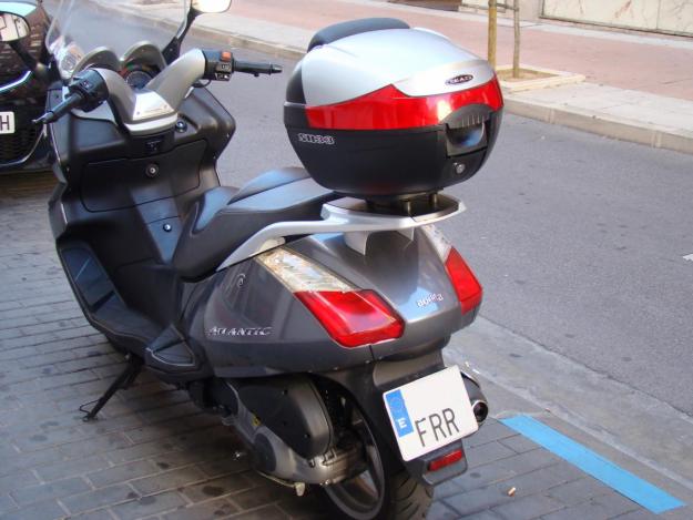 SCOOTER 125CC. APRILIA ATLANTIC BIEN CUIDADA