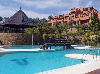 Apartamento con 4 dormitorios se vende en Marbella, Costa del Sol