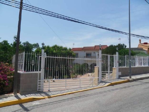 Chalet en venta en Algorfa, Alicante (Costa Blanca)