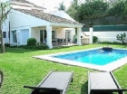 Chalet con 5 dormitorios se vende en Marbella, Costa del Sol - mejor precio | unprecio.es