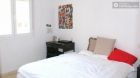 Rooms available - 5-Bedroom apartment available in the centre of Madrid - mejor precio | unprecio.es