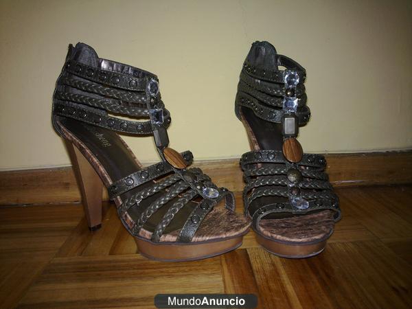 Sandalias, sin uso, 25 euros