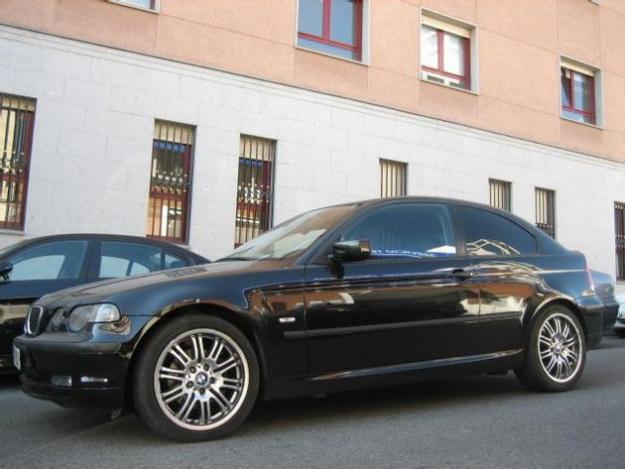 Venta de coche BMW 320 TD COMPAC 150cv '03 en Madrid