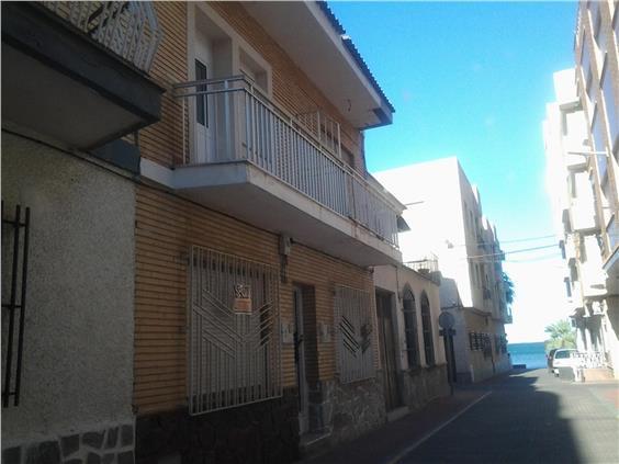Bajo en Alcazares, Los