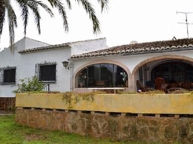 Chalet con 4 dormitorios se vende en Javea, Costa Blanca