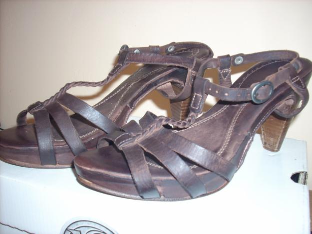 Sandalias Neosens Marrones