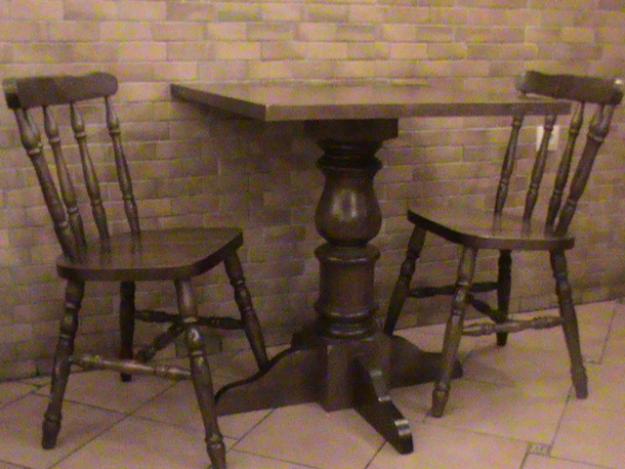 mesas y sillas de comedor