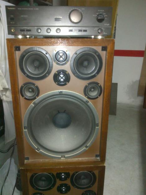 VENDO BAFLES Y AMPLIFICADOR