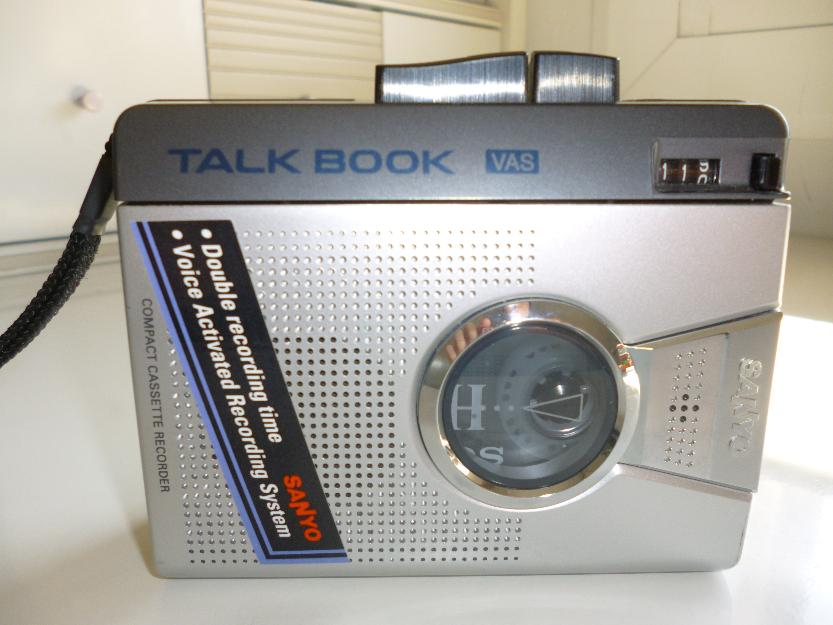 Grabadora cassette y walkman Sanyo TRC-1149 como nueva