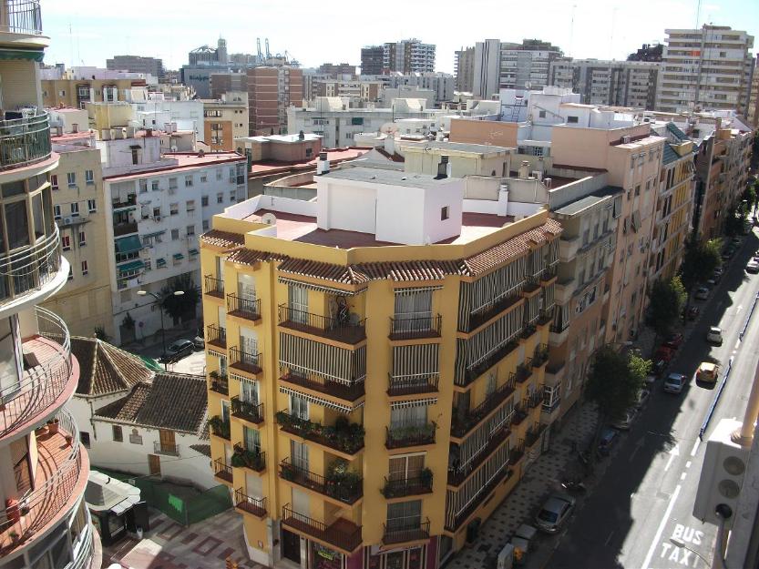 Piso céntrico: c/ mármoles esquina con c/ pelayo