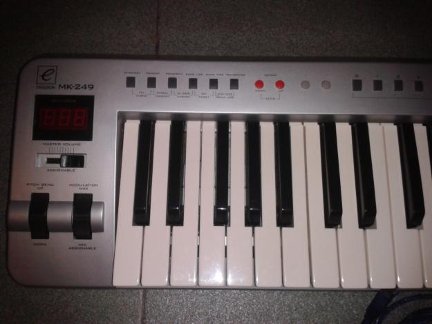 Teclado Midi Evolution MK-249