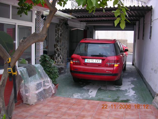 Casa con 300 m de parcela en Granja de Suarez