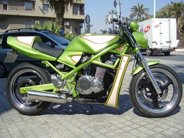 SUZUKI BANDIT 400 RESTAURADA