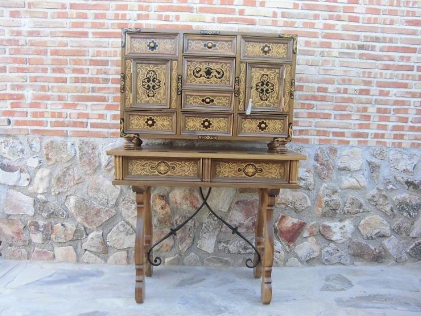 Bargueño de marquetería